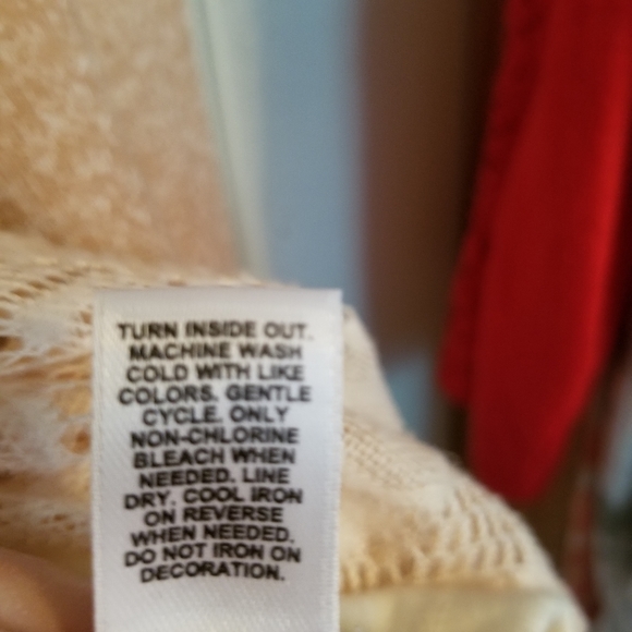 Cato 3/4 sleeves, pullover top, dolled up Jersey style - Picture 5 of 5